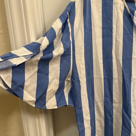 Blue striped top - Picture 3 of 6